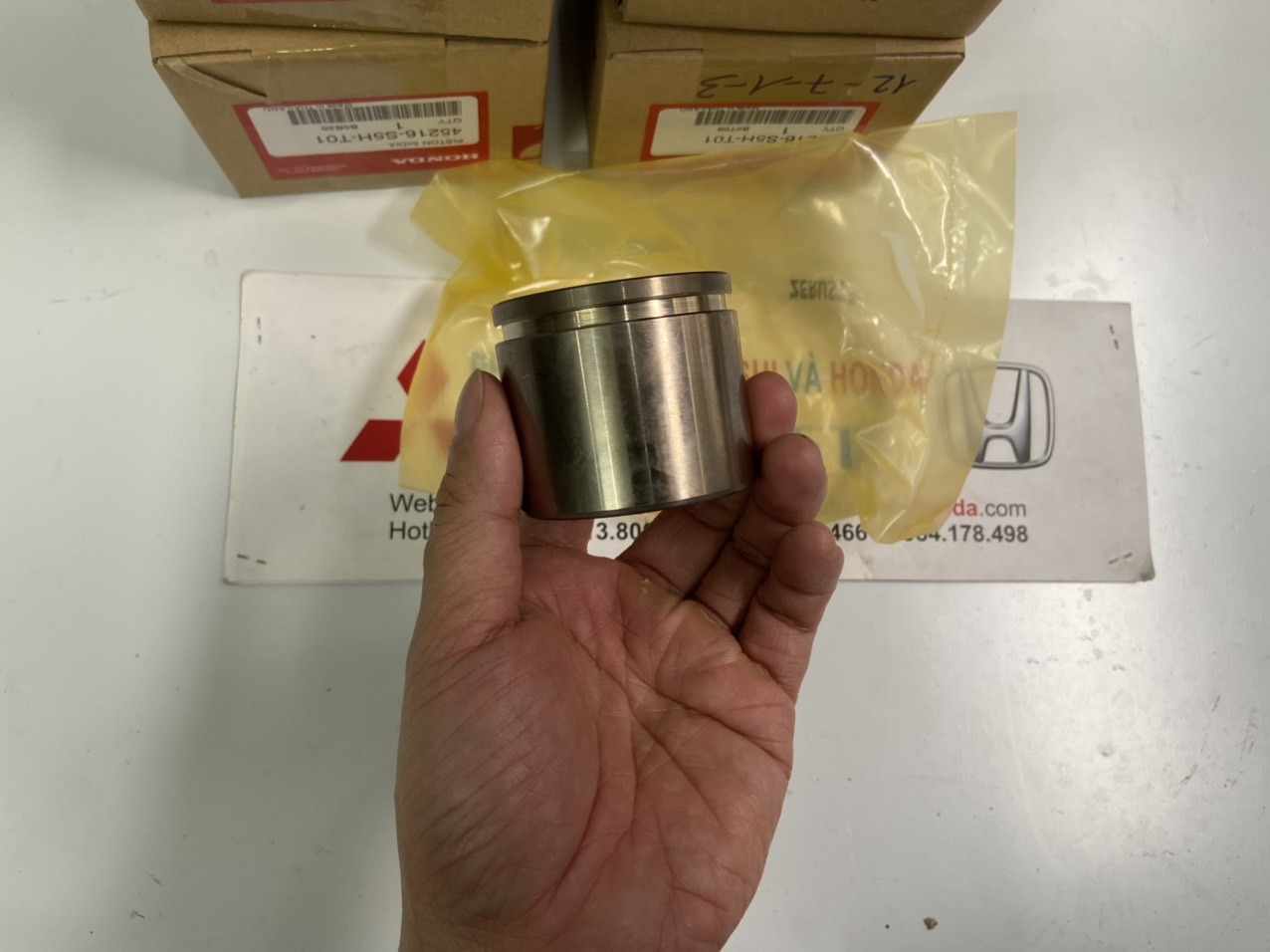 Piston phanh trước xe Honda JAZZ